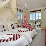 Sultan Butik ℳℛ Luxury Concept 4*