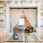 Gasthuis Sultan Butik ℳℛ Luxury Concept Alaçatı
