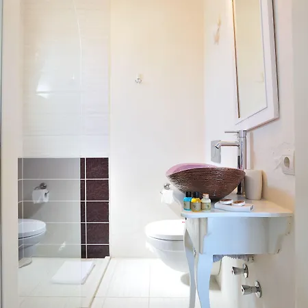 Sultan Butik ℳℛ Luxury Concept Konukevi Alaçatı