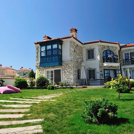 Konukevi Sultan Butik Alaçatı