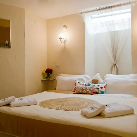 Sultan Butik Konukevi 4*