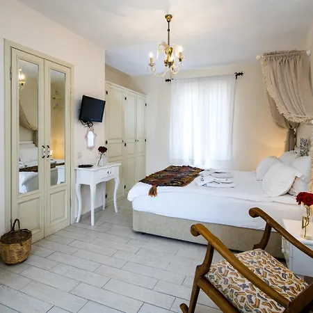 Πανσιόν Sultan Butik ℳℛ Luxury Concept