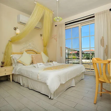 Sultan Butik Konukevi 4*